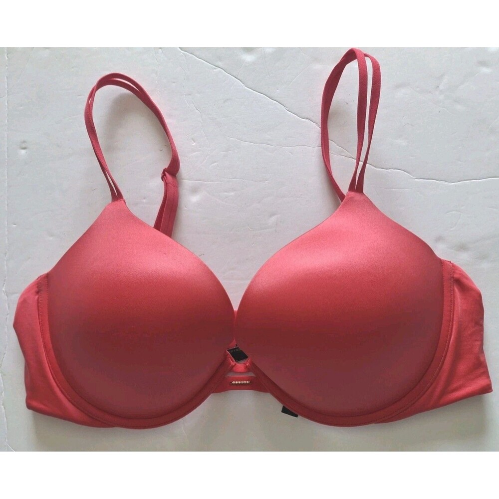 Victoria's Secret VERY SEXY Smooth Push Up Bra Red Size 38D Wild Strawberry